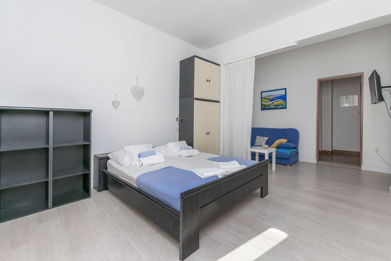Apartments Clarus Mare Duće Esterno foto